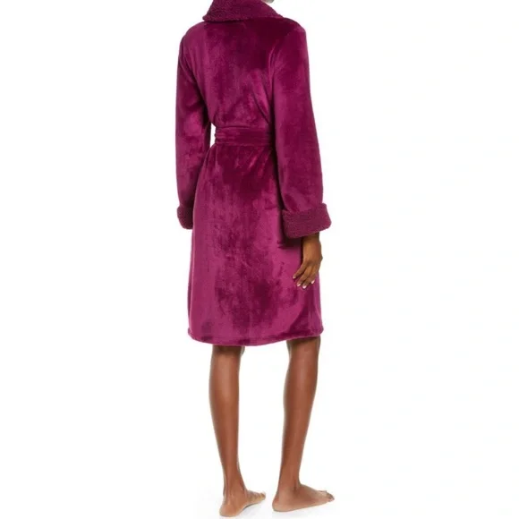 NWT Natori Plush Fleece Robe - Picture 2 of 9
